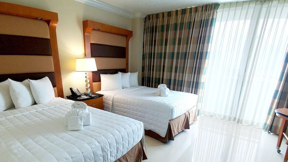 Hotel The Casablanca On The Ocean West Tower Miami Beach Exteriér fotografie