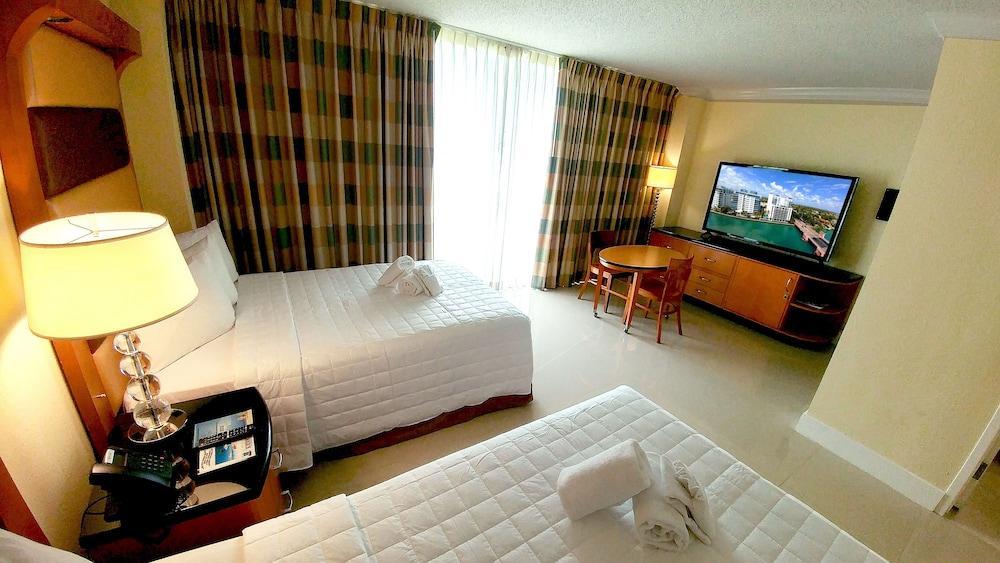 Hotel The Casablanca On The Ocean West Tower Miami Beach Exteriér fotografie