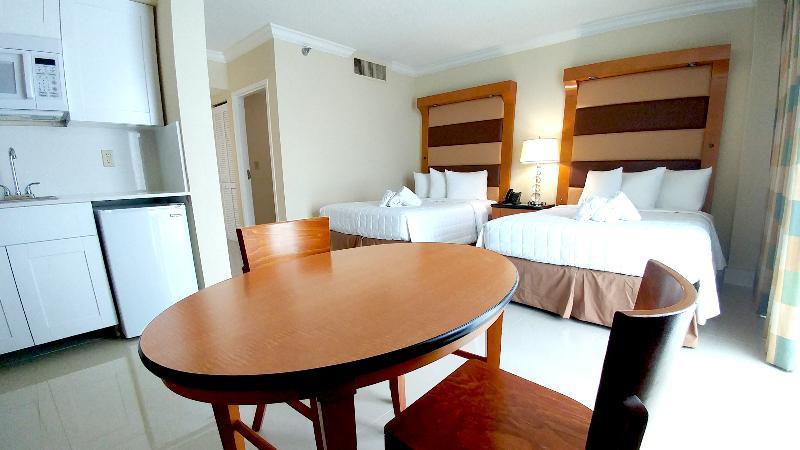 Hotel The Casablanca On The Ocean West Tower Miami Beach Exteriér fotografie