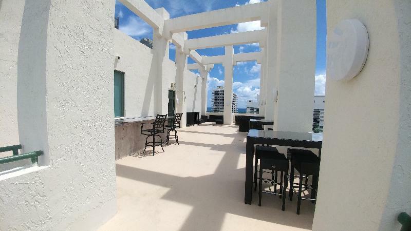 Hotel The Casablanca On The Ocean West Tower Miami Beach Exteriér fotografie