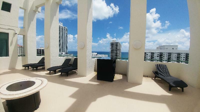 Hotel The Casablanca On The Ocean West Tower Miami Beach Exteriér fotografie