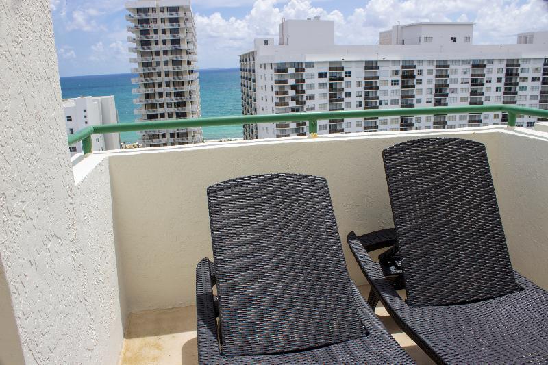 Hotel The Casablanca On The Ocean West Tower Miami Beach Exteriér fotografie