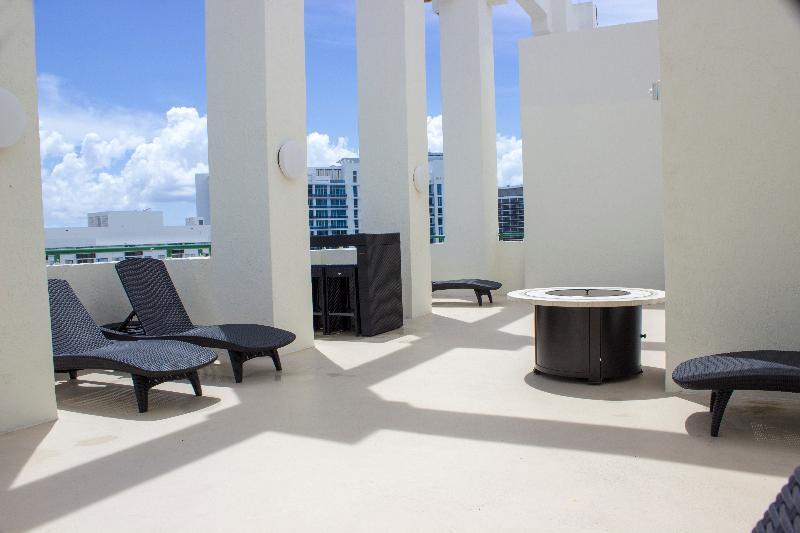 Hotel The Casablanca On The Ocean West Tower Miami Beach Exteriér fotografie