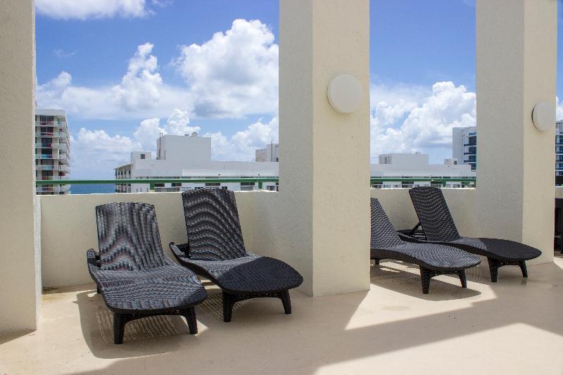 Hotel The Casablanca On The Ocean West Tower Miami Beach Exteriér fotografie